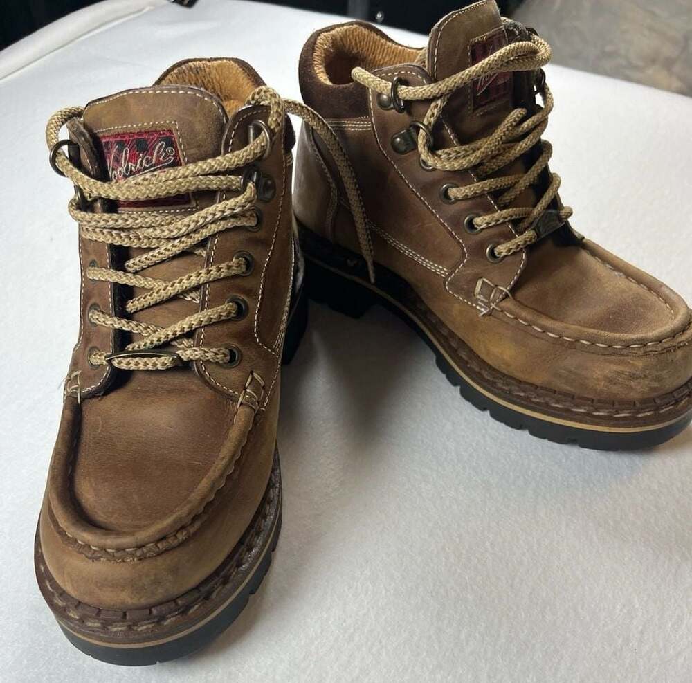 Woolrich Vintage Style Brown Leather Moc-Toe Hiking Boots Gorpcore Vibram sole